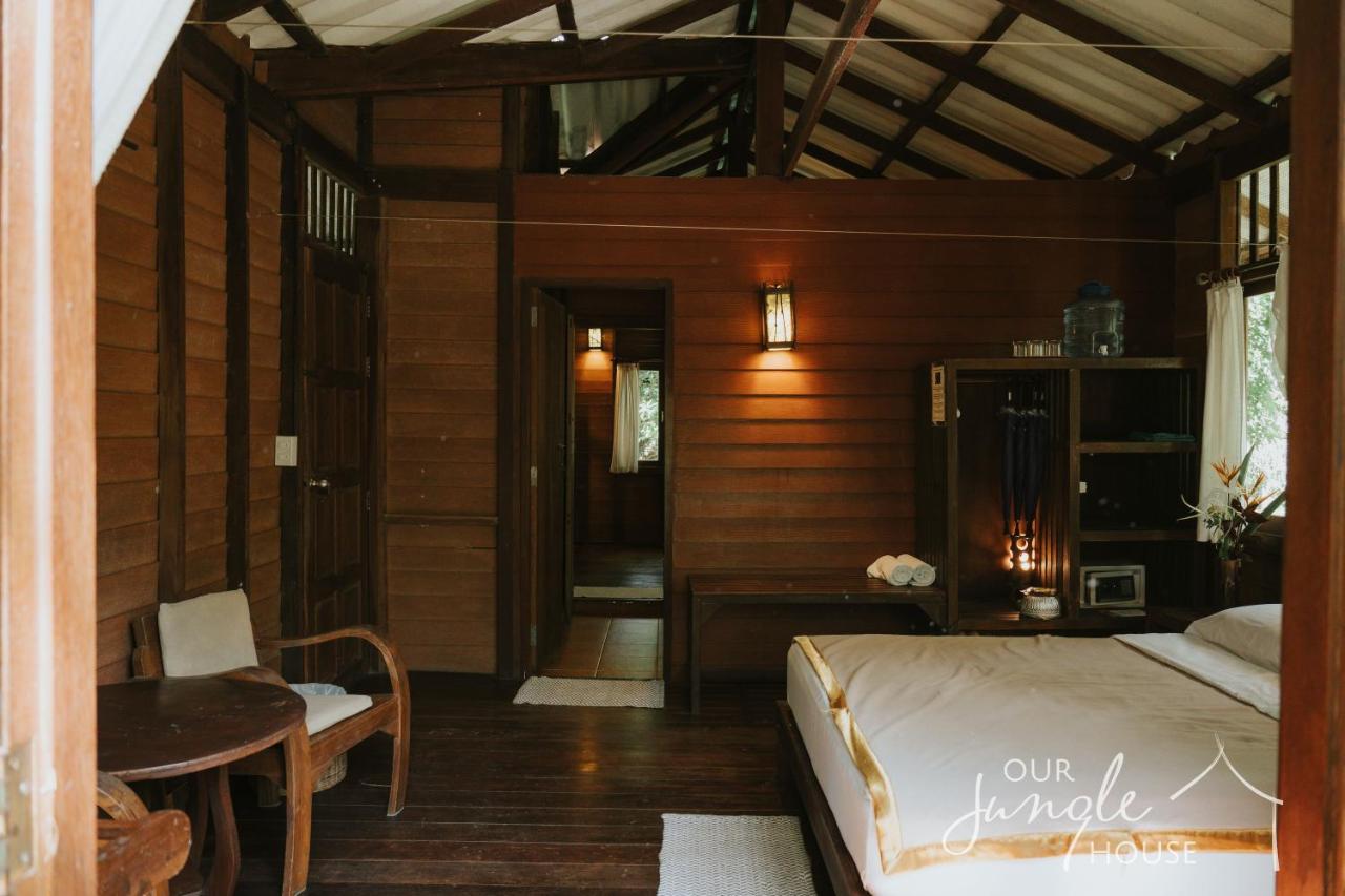 Готель Our Jungle House Khao Sok National Park Екстер'єр фото