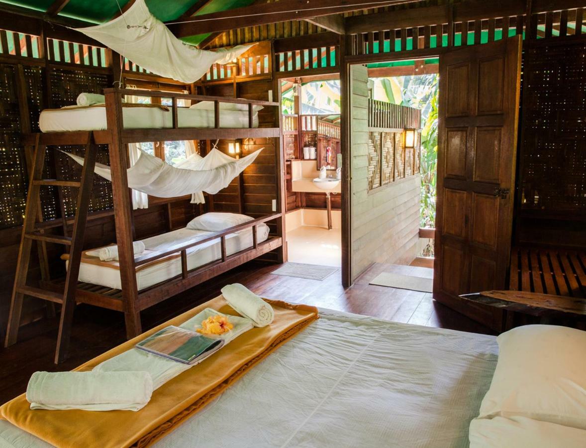 Готель Our Jungle House Khao Sok National Park Екстер'єр фото